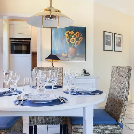 Appartement Enen Neest App 3 *